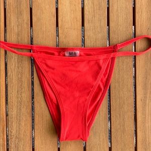 Minimale Animale Ultra Brief